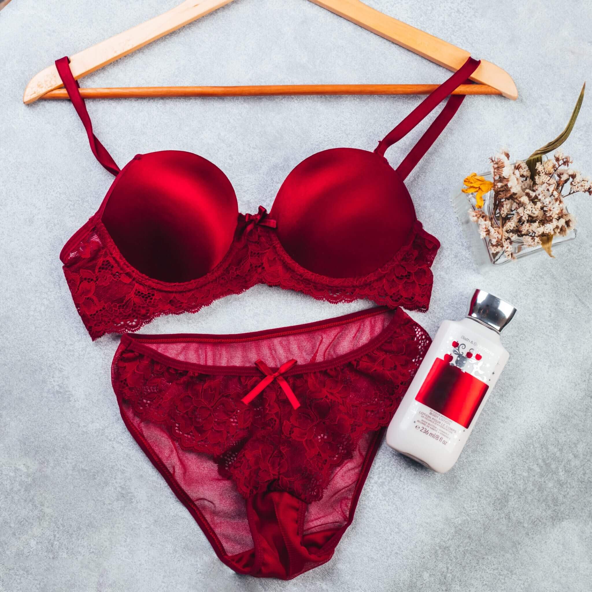 Bombshell (BPR-4081)